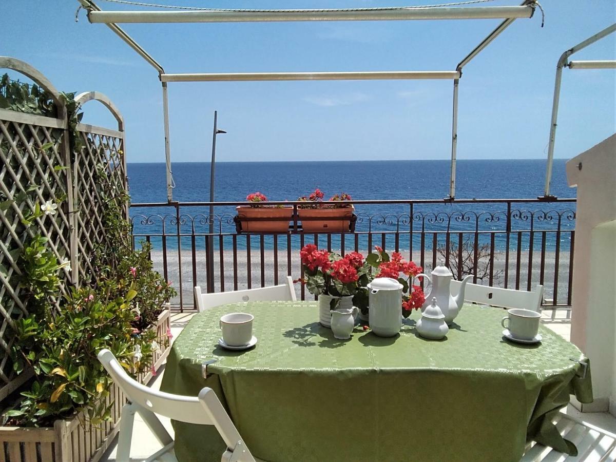 Centrocitta Beach Roccalumera Buitenkant foto